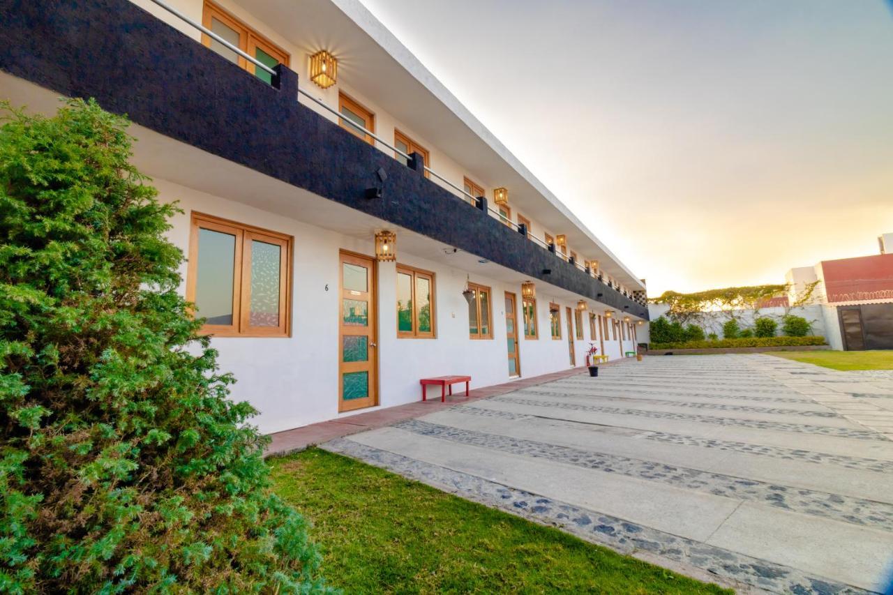 Pascual Inn Suites Cholula Exteriör bild